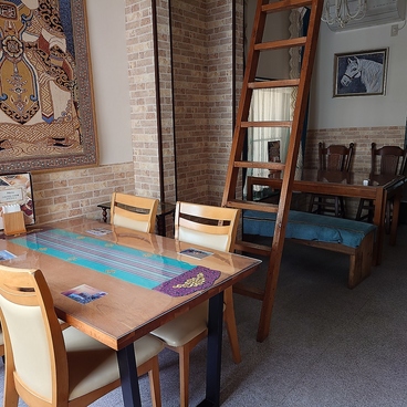 シルクロード料理 ブドウエンの雰囲気1