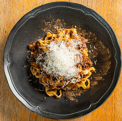 自家製サルシッチャときのこ、トリュフのリガトーニ