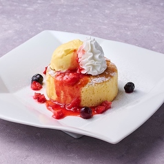 パンケーキ　いちごソース