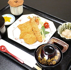 ミックスフライ定食