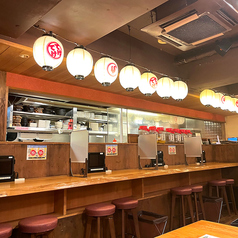 【1～2名様向け】】お1人様やお2人様でゆっくりと過ごされたい方におすすめです。パーテーションを設置しているため安心してご利用いただけます。※写真は系列店です。