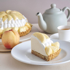岡山白桃とベルガモットムースのケーキパイ