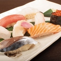 料理メニュー写真 おまかせ盛り８貫
