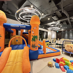 【パセランド貸切プラン】遊具付貸切キッズスペース「パセランド」。大人30名、お子様30名の実績あり。開催日によって保証人数が変わりますので、店舗までお問い合わせ下さいませ。