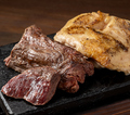 料理メニュー写真 牛フィレ&チキン