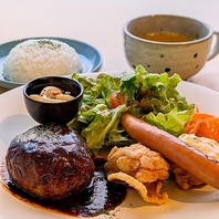 ランチ、ディナー、カフェタイムにも♪
