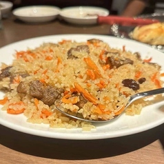 ポロ(ウイグル風炊き込みご飯)