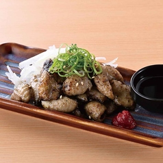 炙り鶏皮ぽん酢
