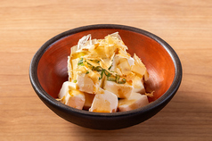 宗田節とクリームチーズの土佐醤油がけ