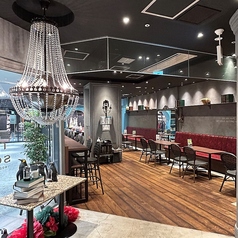 店内の全体写真。