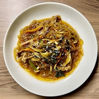 本場韓国の味のお料理を提供