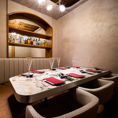 《2階席は完全個室席》セルフスタイルで楽しむ飲み放題