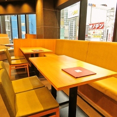 大人の雰囲気がコンセプト♪お勤め先での宴会や気の合う仲間との飲み会にもおすすめです。当日利用できるコースもご用意しておりますので是非ご活用ください。ご予約やお問い合わせはお気軽に店舗までご連絡ください。