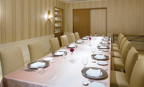 �t�����`���X�g���� �� �V�����h�[��