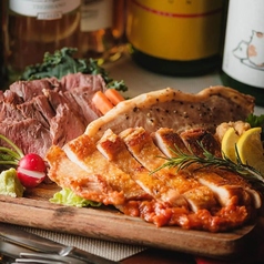 "特選肉"炙り肉バルプレート二種盛り合わせ