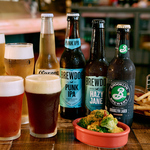 ピッツァに合うクラフトビールもこだわって取り揃え。飲みすぎ注意!