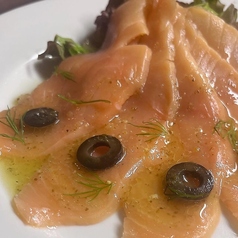 スモークサーモンの柚子胡椒カルパッチョ