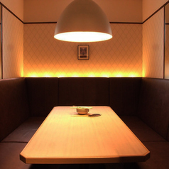 各種シーンで大人気のお部屋！暖かい照明で彩られた癒しのプライベート個室は8名様までご案内可能です♪