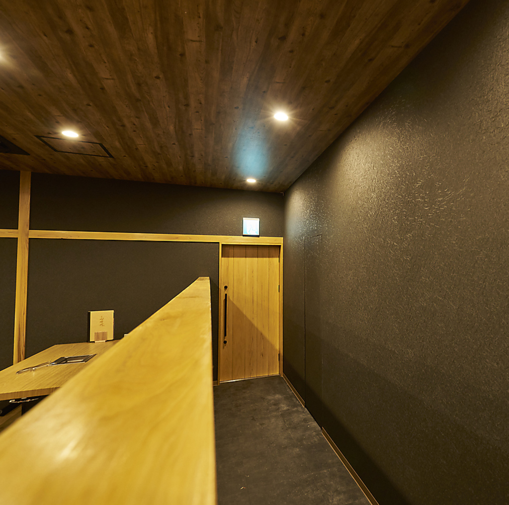 御殿場 個室 宴会 デート 記念日 居酒屋 肉 焼肉 生肉 オシャレ 接待 旅行 冠婚葬祭 飲み放題 冷麺