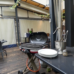 人気のルーフトップテラス席。開放的な空間でBBQが楽しめます♪