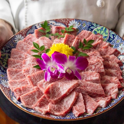 ■納屋橋の夜景×A5ランク飛騨牛焼肉■焼肉宴会コース　5,000円～　個室完備