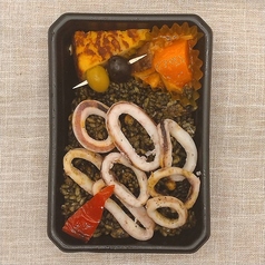 イカ墨のパエリア弁当
