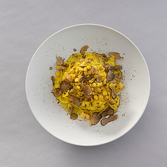 穴子ととうもろこしクリームのフェットチーネ/ サマートリュフ