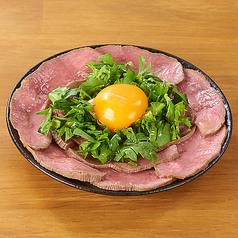 春菊の牛タンすき焼きユッケ