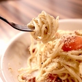 料理メニュー写真&nbsp;5.自家製パンチェッタのカルボナーラ