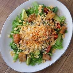 チキンとアボカドのトリュフドレサラダ