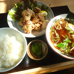 からあげ定食＋半中華付