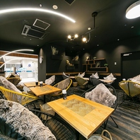 隠れ家ラウンジで、ゆったり大人時間