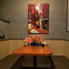 ねこのイラストがいたるところに！かわいい装飾の店内！