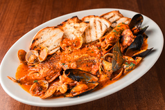 サ・メーサ風　たっぷり魚介のズッパ ディ ペッシェ