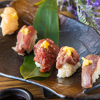 口に広がる肉の旨味と新鮮なネタの肉寿司！