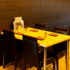 ≪4名テーブル≫ 4名掛けテーブル×4卓