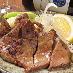 牛タンの網焼き
