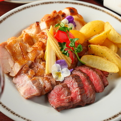 お肉大皿5種の盛り合わせ(総重量：約800G)【TABLA IMPERIAL DE CARNES】