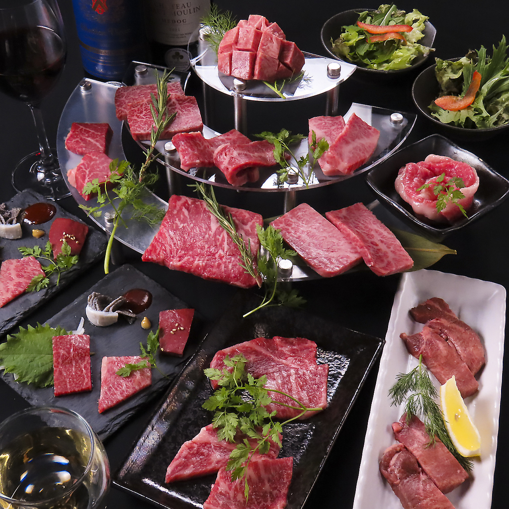 厳選したA4黒毛和牛を毎日直送仕入れしています。