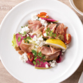 料理メニュー写真&nbsp;生ハムとカッテージチーズのサラダ　＜レギュラー＞