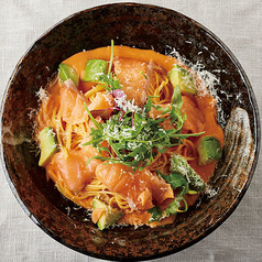 Salmon and Avocado with Tomato Cream sauce