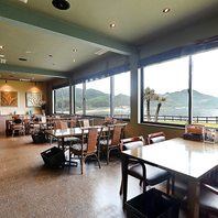 オーシャンビューで新鮮な海鮮を楽しめる☆