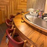 カジュアルながらも高級感溢れる雰囲気を演出