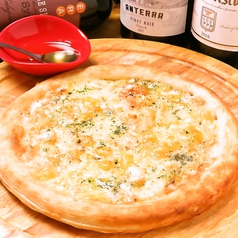 クアトロフォルマッジョ～4種のチーズ～(オイルベース)