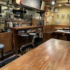 テーブル席でごゆっくりとおくつろぎいただけます☆ご友人やご家族との飲み会、仕事終わりに仲間との飲み会など幅広いシーンにご利用ください◎