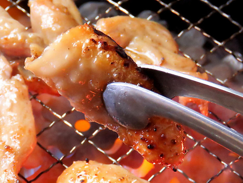 仕入れ・切り方・提供の細部までこだわった焼肉が絶品！ホルモン/せせり/皮など全てお得に焼肉を堪能