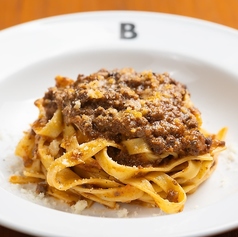 牛肉とバルバレスコのボロネーゼ　タリアテッレ