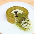 料理メニュー写真&nbsp;《モチふわ》抹茶ロールケーキ