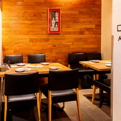 6人~8人で個室利用可能!女子会やコンパ、ご友人同士の飲み会に使いやすいテーブル席です。