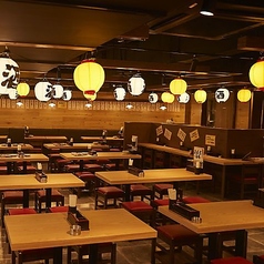 格安ビールと鉄鍋餃子 3 6 5酒場 溝の口店の特集写真